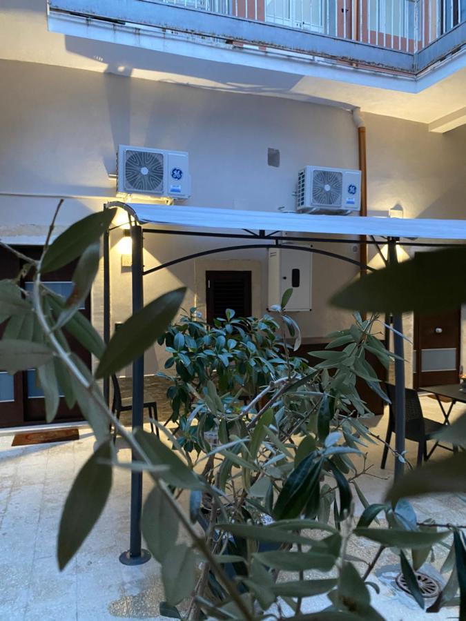 Il Cortiletto28 Rooms & House Syracuse Buitenkant foto