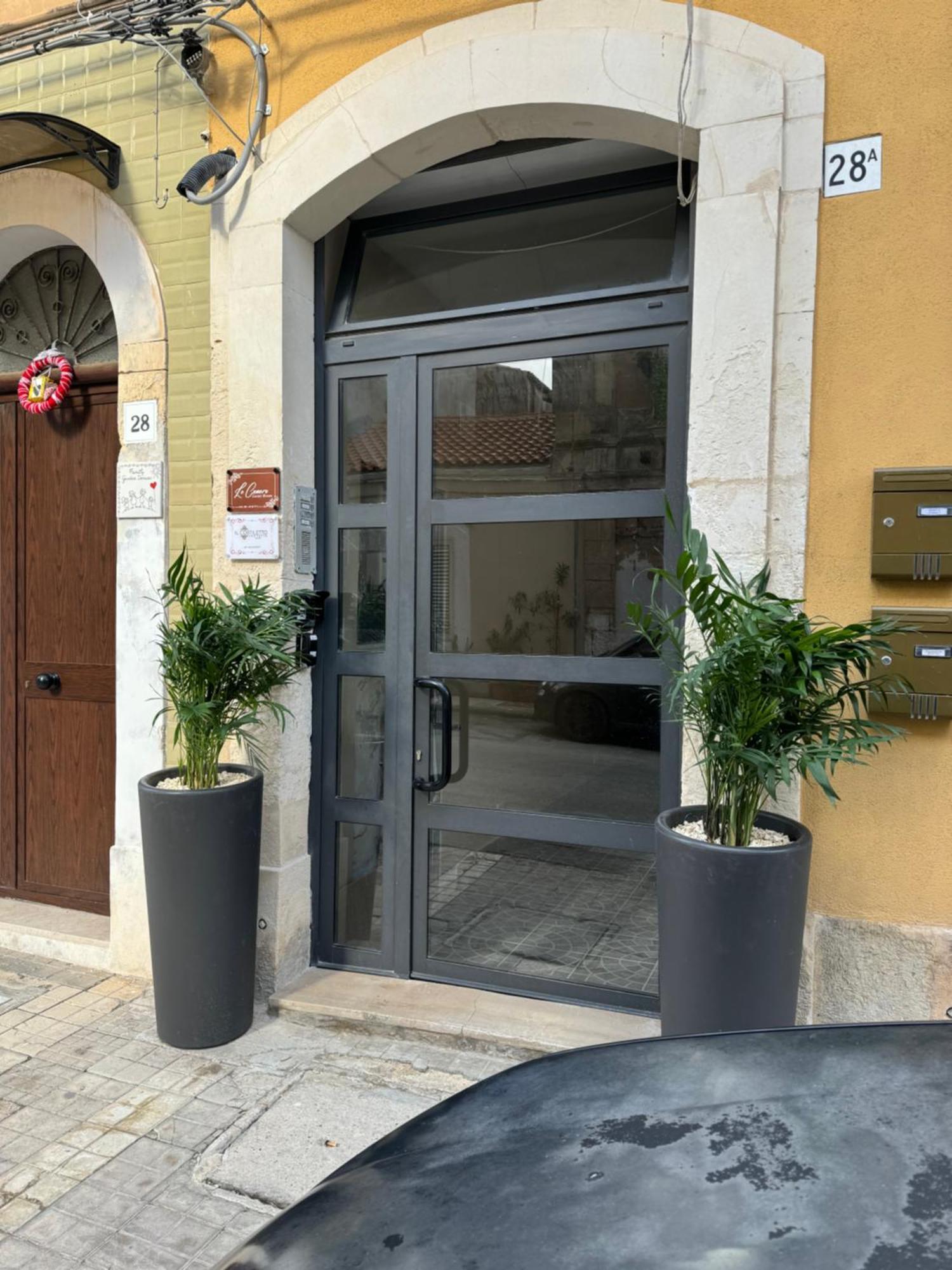 Il Cortiletto28 Rooms & House Syracuse Buitenkant foto