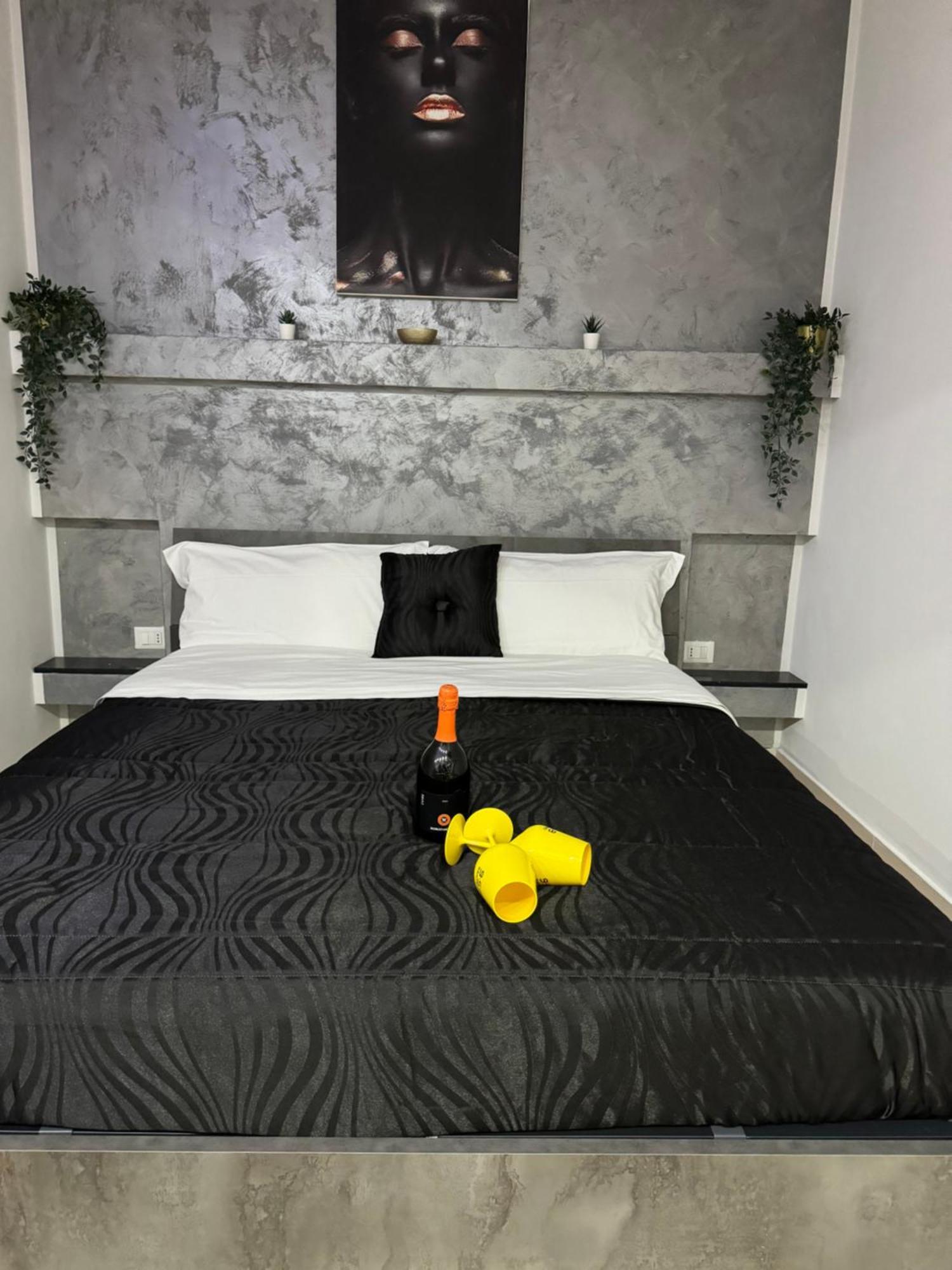 Il Cortiletto28 Rooms & House Syracuse Buitenkant foto